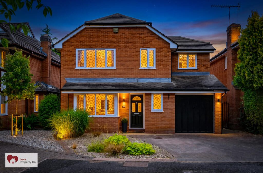 Woodstock Crescent, Dorridge, Solihull, B93 8DA